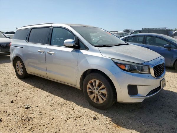 2015 KIA SEDONA GL - Middle-low