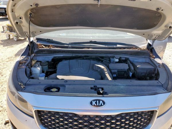 2015 KIA SEDONA GL - Middle-low