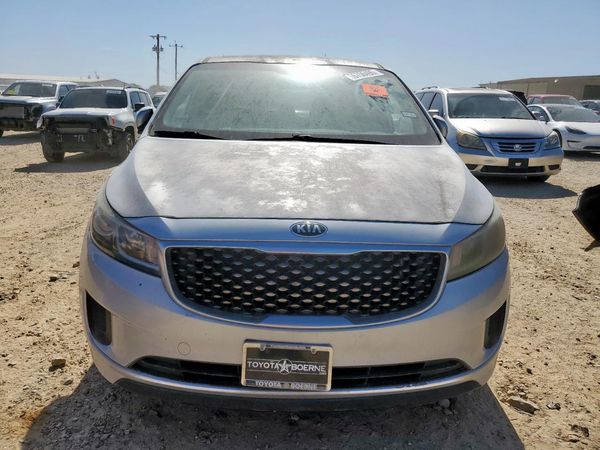 2015 KIA SEDONA GL - Middle-low