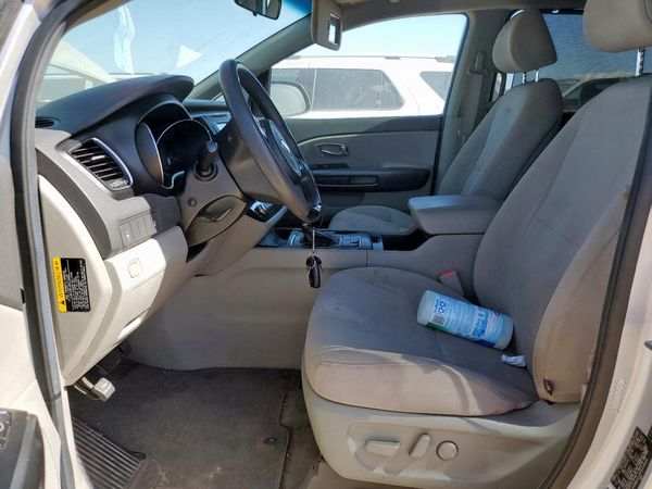 2015 KIA SEDONA GL - Middle-low