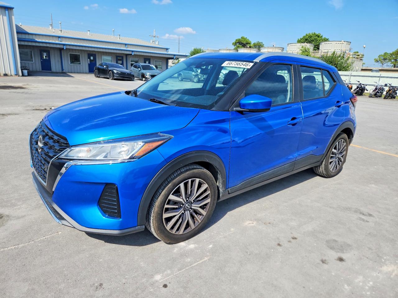 2022 NISSAN KICKS