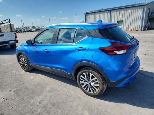 2022 NISSAN KICKS