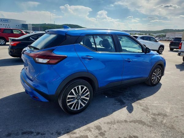 2022 NISSAN KICKS