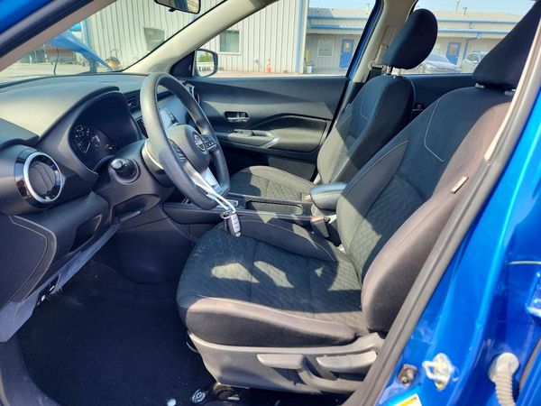 2022 NISSAN KICKS