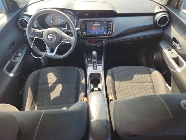 2022 NISSAN KICKS