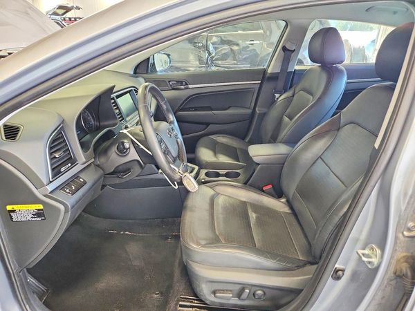 2017 HYUNDAI ELANTRA