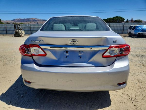 2013 TOYOTA COROLLA