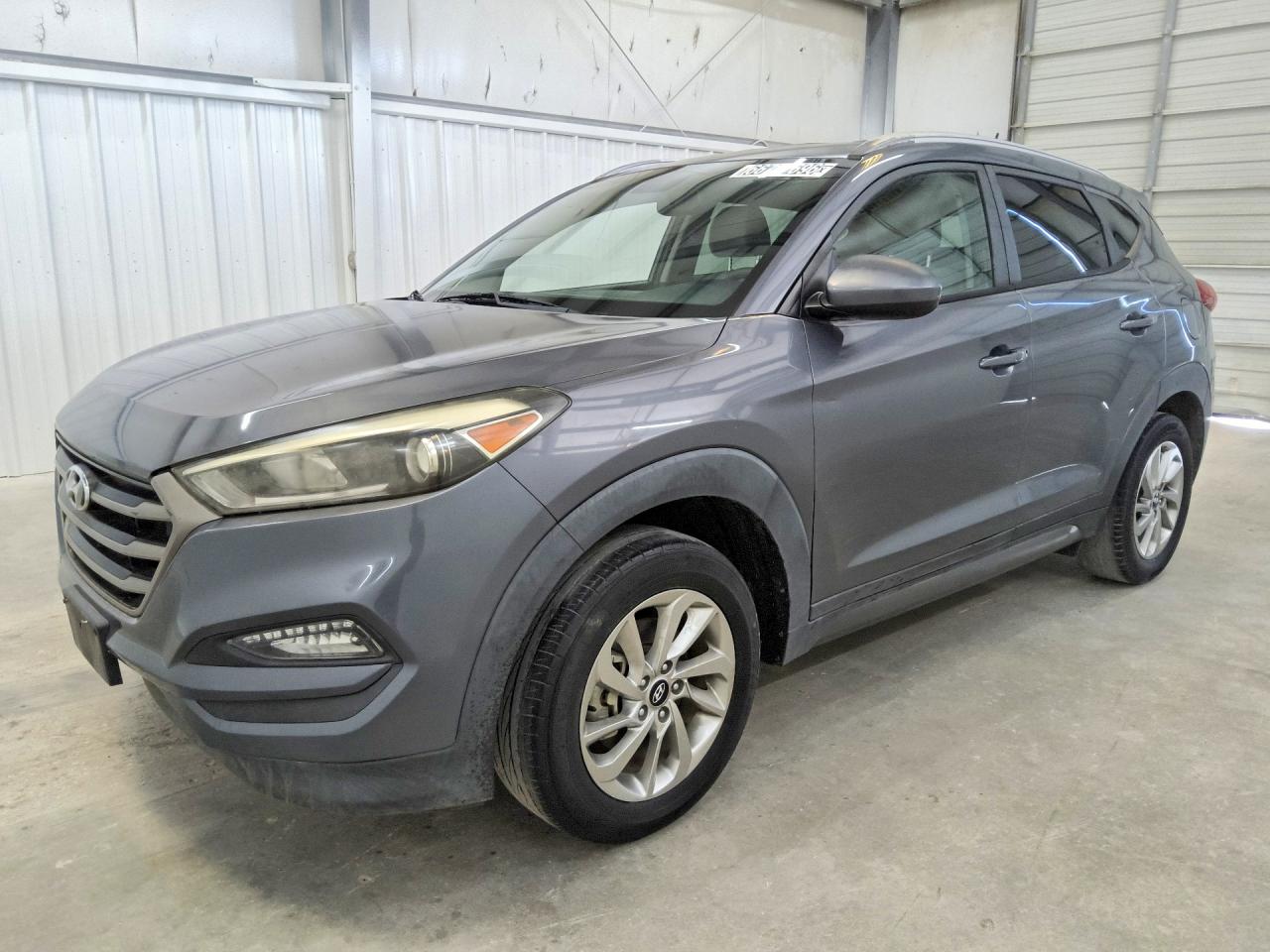2016 HYUNDAI TUCSON