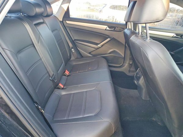 2020 VOLKSWAGEN PASSAT SE