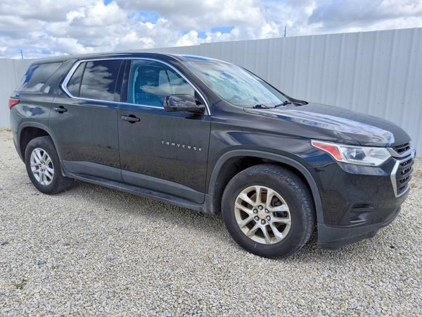 2018 CHEVROLET TRAVERSE LS — Passenger 3/4