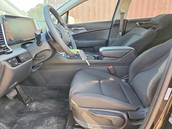 2024 KIA SPORTAGE LX