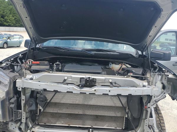 2025 CHEVROLET SILVERADO Trail Boss Custom — Engine bay