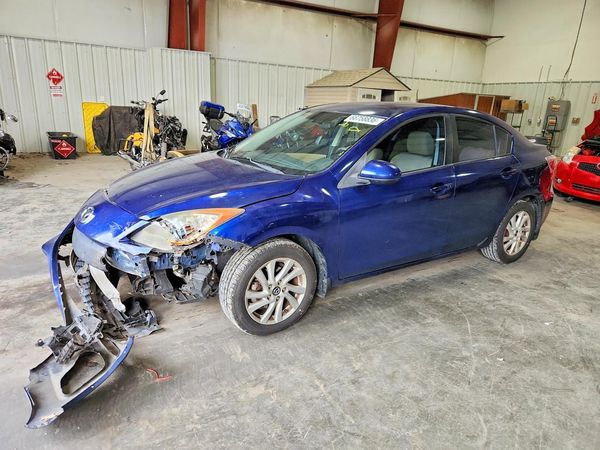 2013 MAZDA 3 Touring/GS