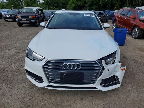 2019 AUDI A4 quattro Premium