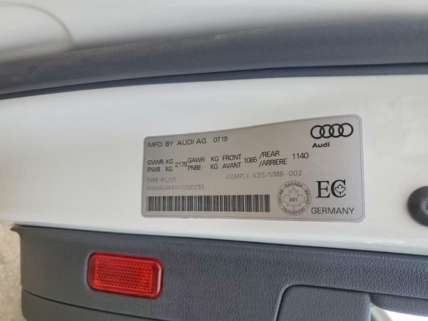 2019 AUDI A4 quattro Premium