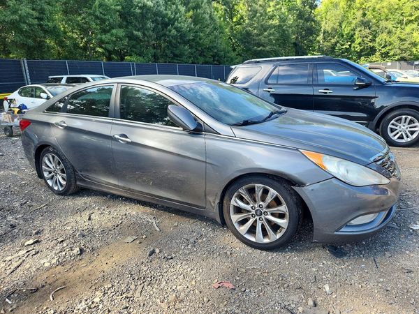 2013 HYUNDAI SONATA