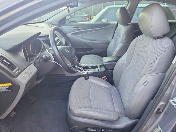 2013 HYUNDAI SONATA