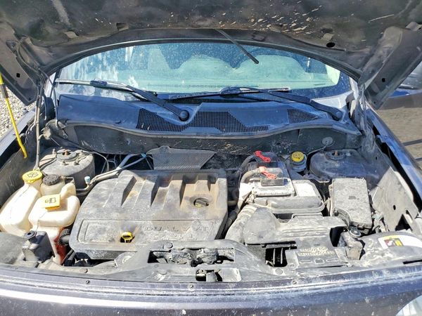 2017 JEEP PATRIOT Sport — Engine bay