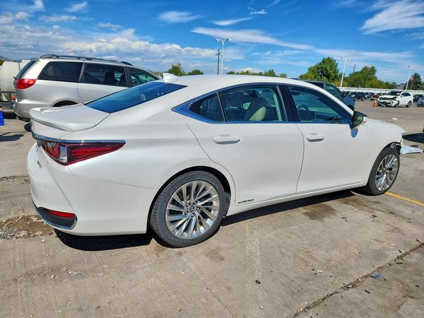 2021 LEXUS ES 300h Luxury