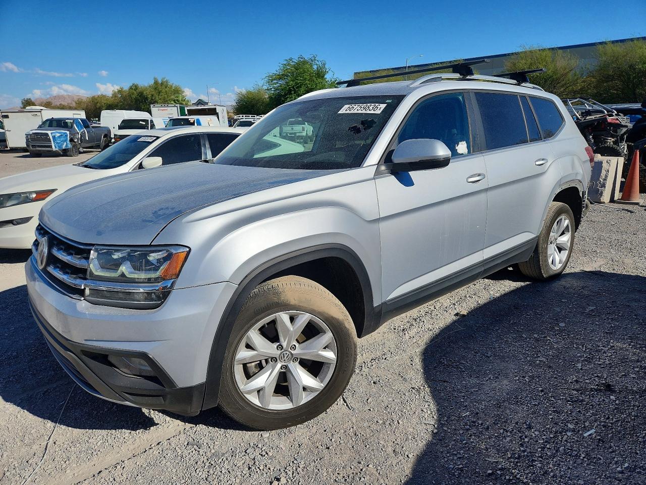 2019 VOLKSWAGEN ATLAS SE — Front 3/4