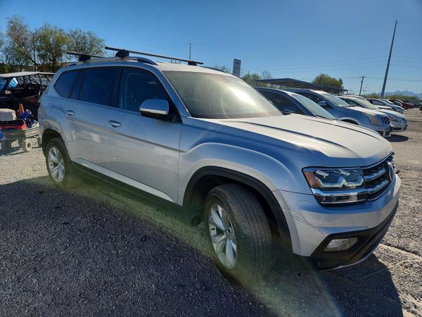 2019 VOLKSWAGEN ATLAS SE — Passenger 3/4