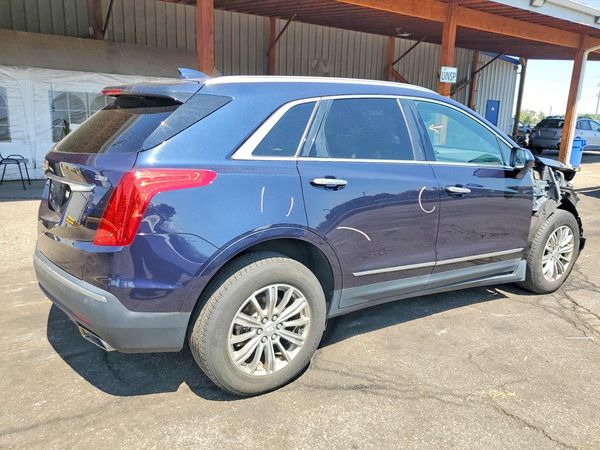 2017 CADILLAC XT5 Luxury