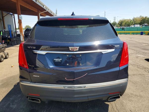 2017 CADILLAC XT5 Luxury