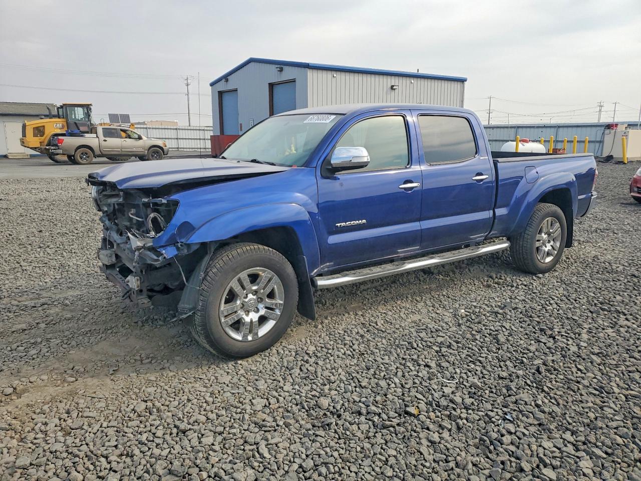 2015 TOYOTA TACOMA Delux Grade