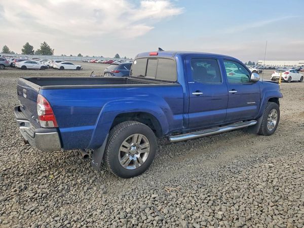 2015 TOYOTA TACOMA Delux Grade