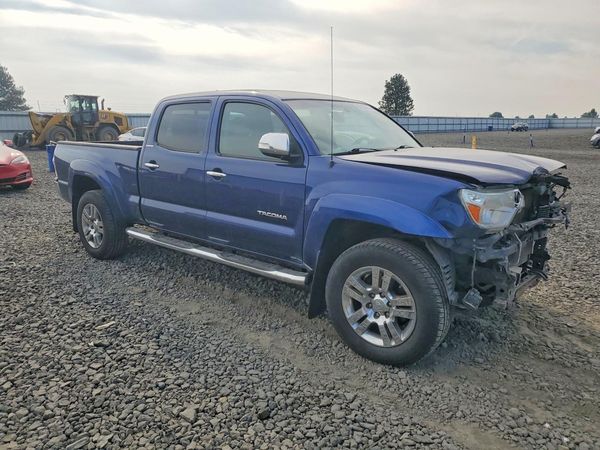 2015 TOYOTA TACOMA Delux Grade