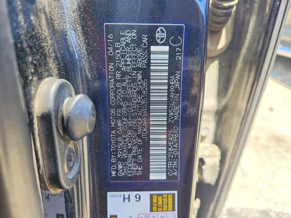 2016 TOYOTA PRIUS