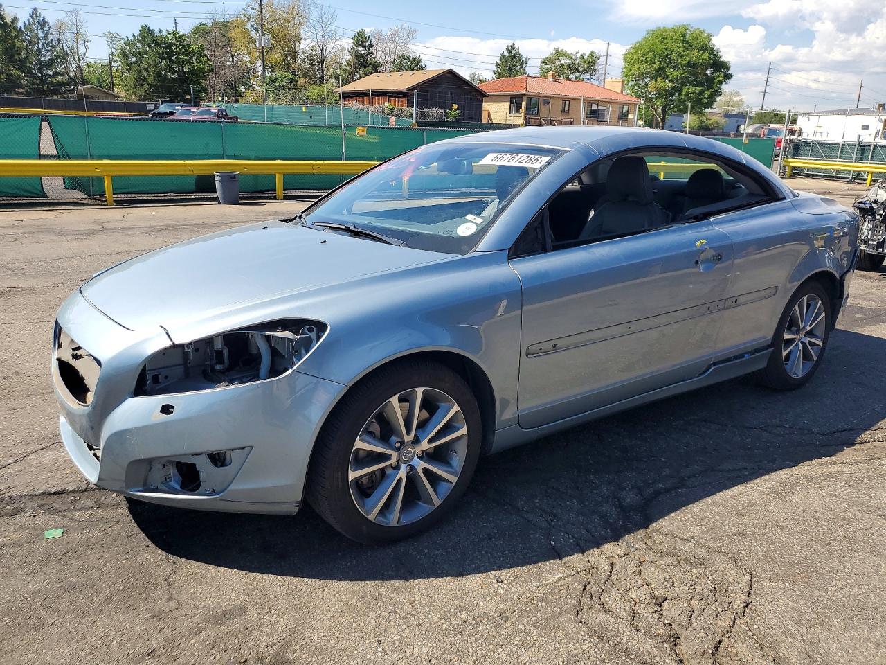 2013 VOLVO C70