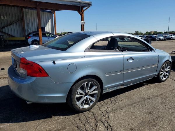 2013 VOLVO C70