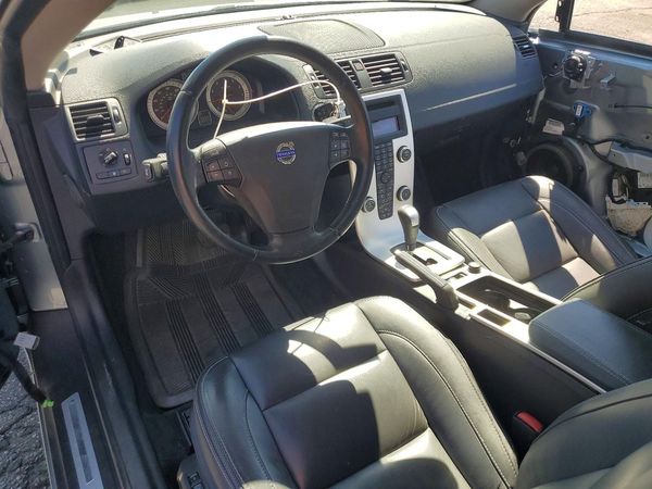 2013 VOLVO C70