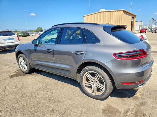 2018 PORSCHE MACAN
