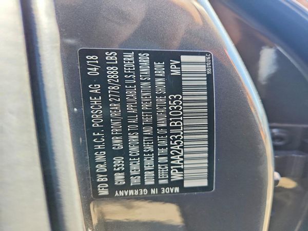 2018 PORSCHE MACAN
