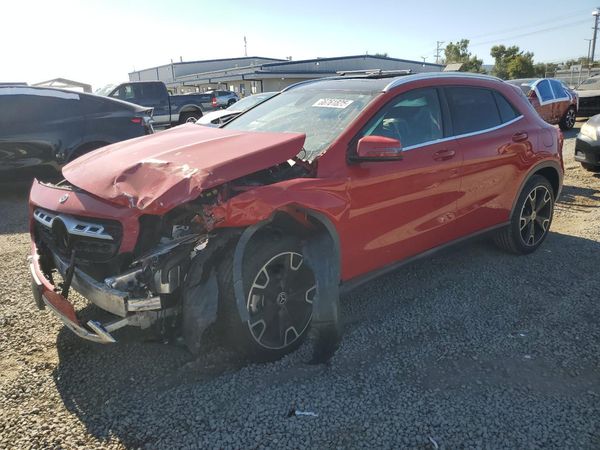 2020 MERCEDES-BENZ GLA GLA250