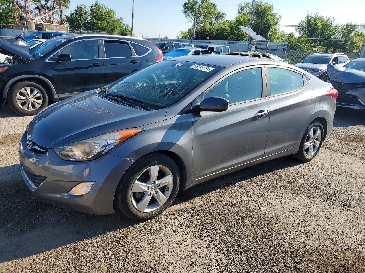2013 HYUNDAI ELANTRA