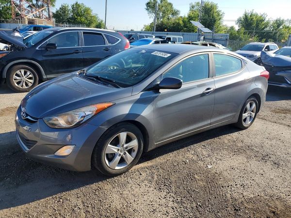 2013 HYUNDAI ELANTRA