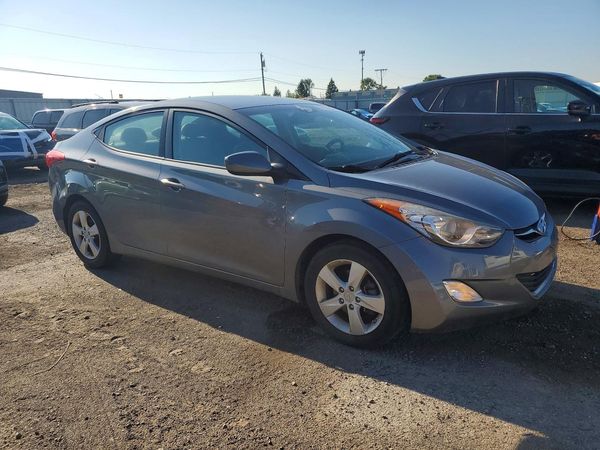 2013 HYUNDAI ELANTRA