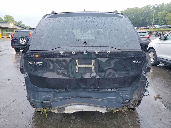 2019 VOLVO XC90 Momentum