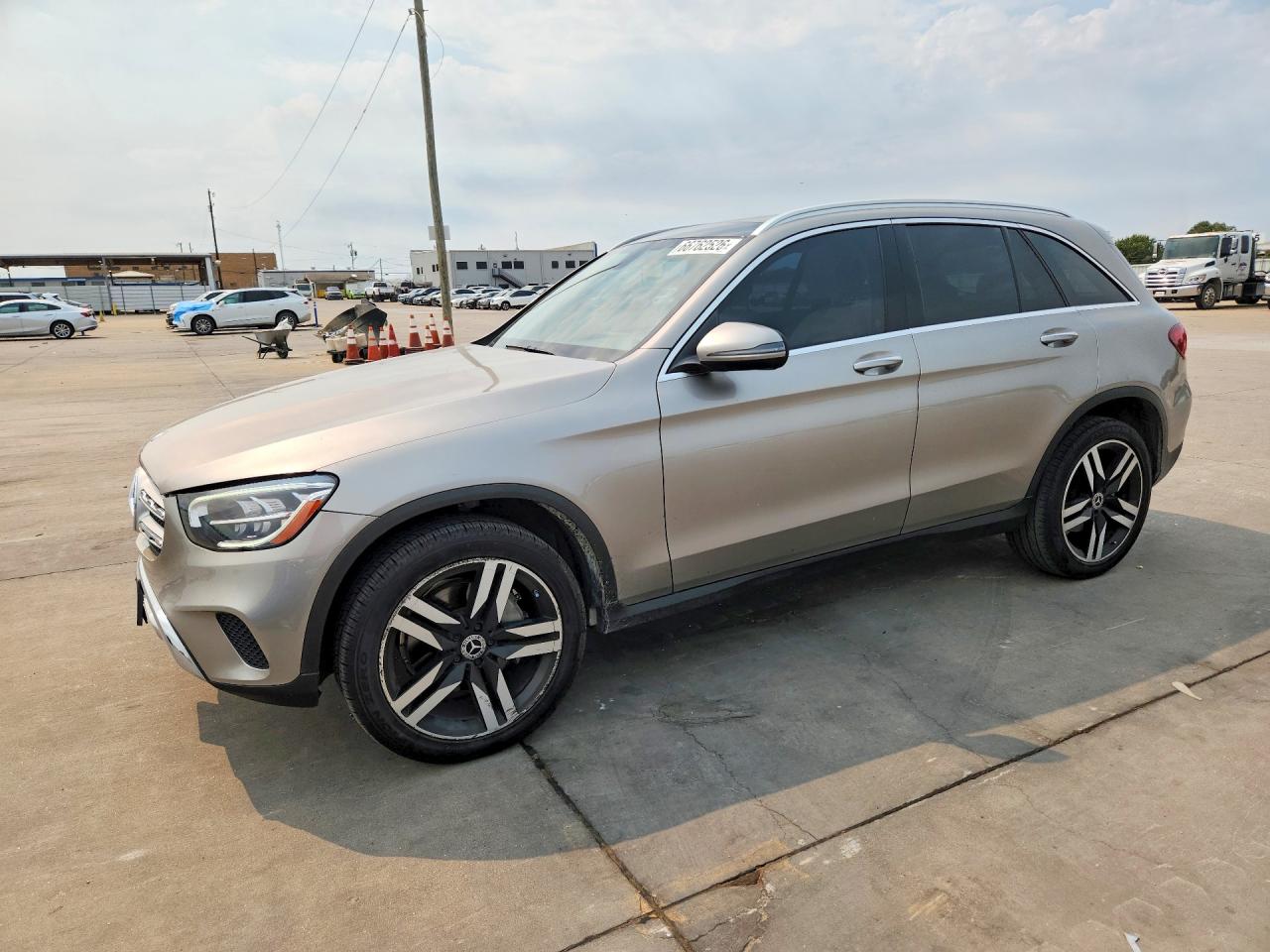 2020 MERCEDES-BENZ GLC GLC300