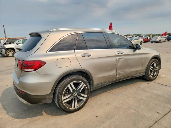 2020 MERCEDES-BENZ GLC GLC300