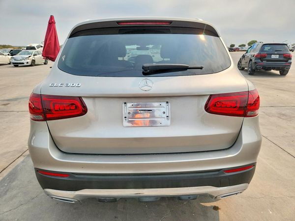 2020 MERCEDES-BENZ GLC GLC300