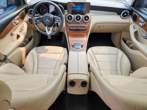 2020 MERCEDES-BENZ GLC GLC300
