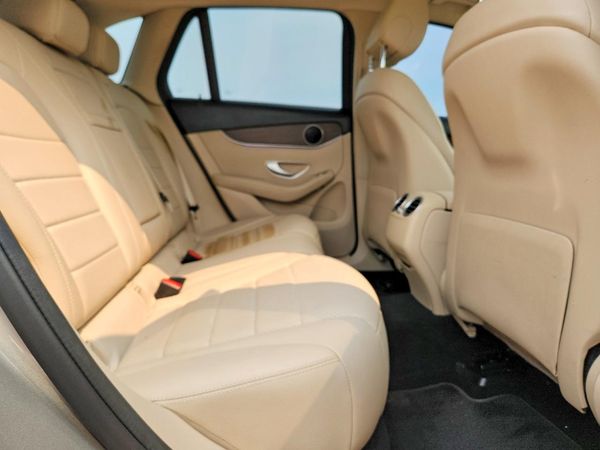 2020 MERCEDES-BENZ GLC GLC300