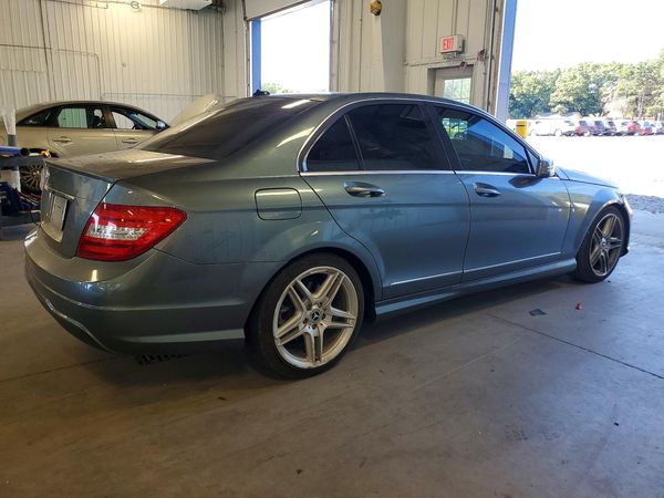 2012 MERCEDES-BENZ C C250