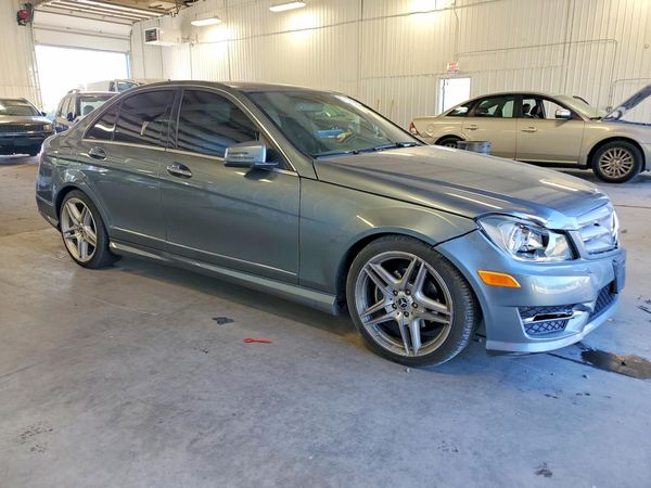 2012 MERCEDES-BENZ C C250