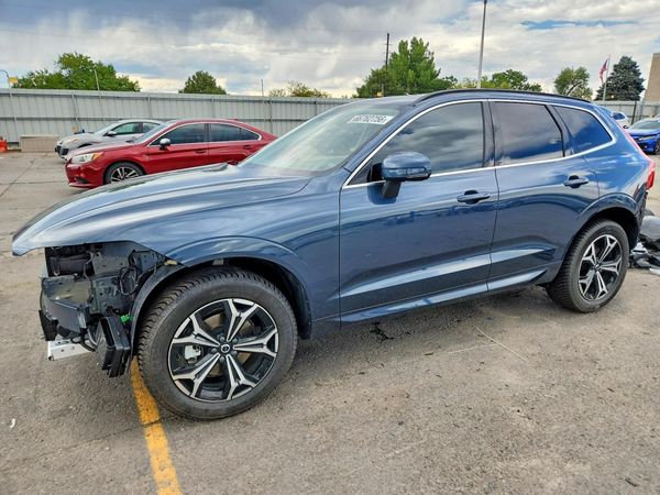 2022 VOLVO XC60