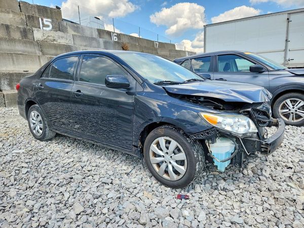 2012 TOYOTA COROLLA